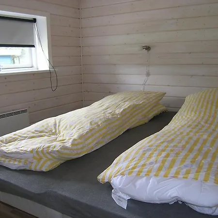 Three-bedroom Holiday In * Hals